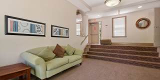 Takoma Studio Apartment W/Parking Included Gallery 3