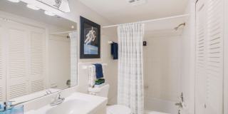 Waterford Square Gallery 9