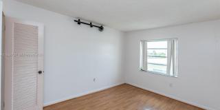 3862 NE 171st St Gallery 27