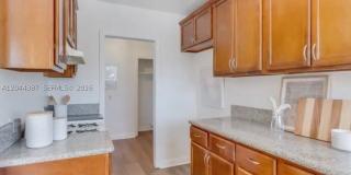1347 E Bennett Gallery 8