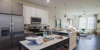 Riverwood Apartments and Townhomes Gallery 3