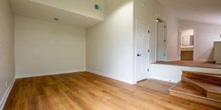 Beautifully Remodeled Modern 5 Bedroom / 3 Bath Home Near Millard North Gallery 26