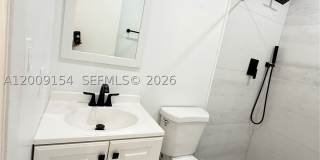 10016 Winding Lake Rd Gallery 14