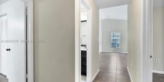 681 Thornridge Ave Gallery 32