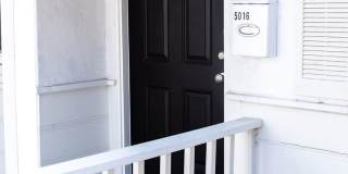 Sherman Oaks 2BD w/ Private Backyard, In-Unit W/D & Parking Gallery 4