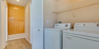 1401 SYCAMORE SPRING Court Gallery 23