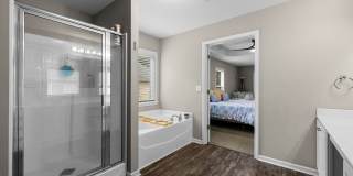 77 Lakeshore Parkway Gallery 23