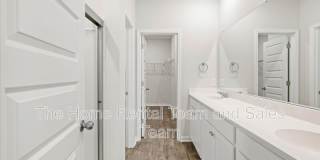 142 Bottlebrush Drive Gallery 27