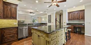 1701 WALNUT AVENUE Gallery 32