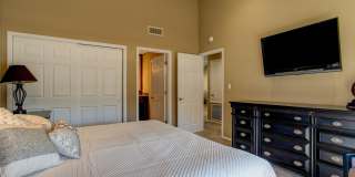 Gorgeous property in Courtside Casitas at the Racquet Club Scottsdale.   Luxury living and like being at a Resort!!! 5 Pools!!  Updated Unit!!!  This place is gorgeous!!! Gallery 11