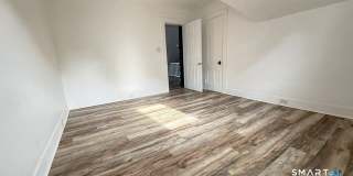 84 Alcove Street Gallery 13