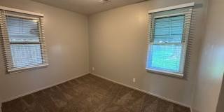 2 bed 1 bath Ferndale ranch on a quiet, tree-lined street. Gallery 9