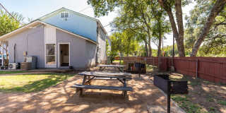 Top Location! Right in the heart of beautiful downtown Boerne! Gallery 8