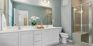 Williamsburg Condo Gallery 7