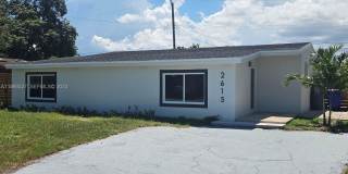 2615 Northwest 62nd Avenue Gallery 1