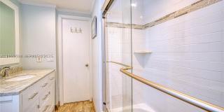 2900 Banyan St Gallery 15