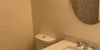 2225 North Cypress Bend Drive Gallery 9