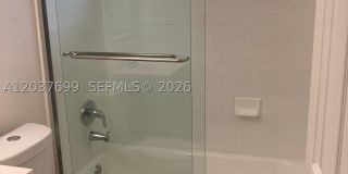 12020 NE 12th Ct Gallery 11
