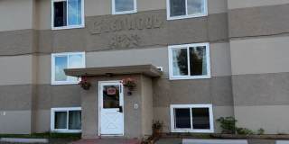 Midtown 1 bedroom apartment Gallery 1