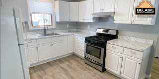 25 Pleasant Street Gallery 1