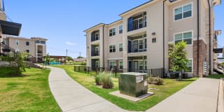 Sadler House Luxury Apartment Homes Gallery 47