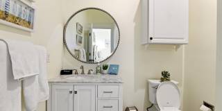843 E Grand Harbour Gallery 21