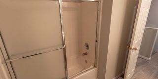 3 Bedroom Duplex! Gallery 14