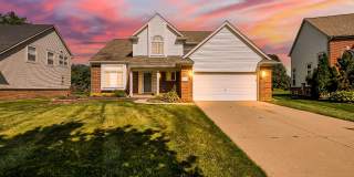 Spacious 4-Bedroom Colonial Home in Wixom! Gallery 1