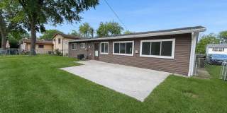 6847 Hawthorne Lane Gallery 22