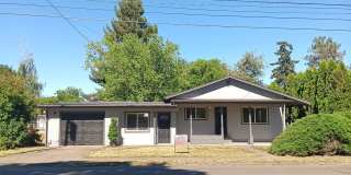 Best of Life!  Enjoy Home While Building Your Empire in Jefferson Oregon! Gallery 1