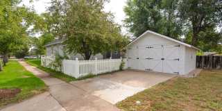 Beautifully remodeled 3 Bedroom Bungalow in Old Town Gallery 38