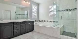 6746 N Glasner Gallery 18