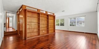 3 BR/ 2 BA Mid Century Modern Home/Fenced Yard/Lawn Care Included Gallery 8
