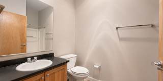 Updated Beautiful 2 Bedroom Condo Overlooking Esther Short Park - 701 Columbia St #107 Gallery 9