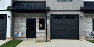 Beautiful townhouse located in the new Augusta Springs subdivision! Gallery 1