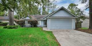 Welcome to this charming 3 bedroom, 2 bathroom home located in Jacksonville, FL Welcome to this charming 3 bedroom, 2 bathroom home located in Jacksonville, FL Gallery 3