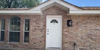 2207 West Candlelight Lane - 4 Gallery 1