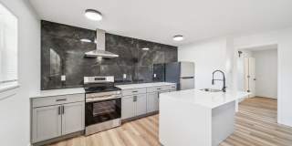 ONYX at Quincy Gallery 4