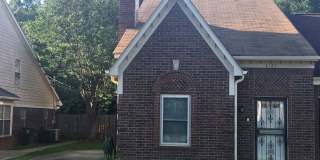 Spacious 3 bedroom 2 bath townhome for lease Gallery 1