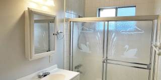 Peaceful 3bd home in Westchester Gallery 8
