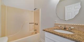 **3/2 House in San Carlos - Huge fenced backyard - City Water** Gallery 15