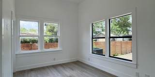 105 Forrest Gallery 15