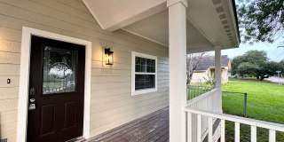 3 Bed House Close to Historical Downtown Bryan Gallery 3