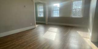 1117 S. Plymouth Avenue Gallery 4