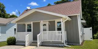 Fernandina Bungalow! Close to Downtown and the beach! Gallery 1