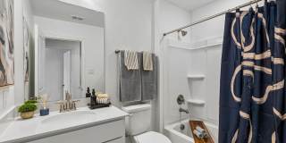 LyvWell at Harmony Gallery 16