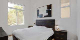 118 South Kenwood Street Gallery 10