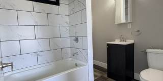 822 East River Drive - 2 Gallery 25
