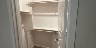 SPACIOUS 3 BEDROOM 3.5 BATH TRI-STORY TOWNHOME Gallery 17