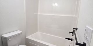 Brand New Build on Old Alturas - ALL Electric with City of Redding Solar! Gallery 13
